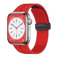 eses Silikonový řemínek pro Apple Watch - Magnetický červený L - 38mm, 40mm, 41mm